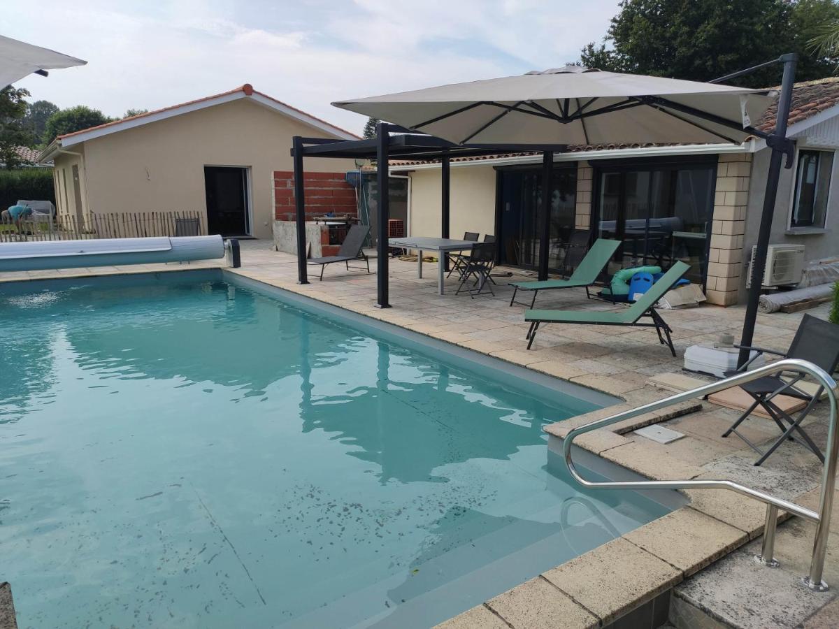 2 Maisons De 3 Et 2 Chambres Avec Grande Piscine Commune ลาเตสเตอ-เดอ-บูค ภายนอก รูปภาพ